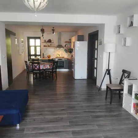 Beautiful Seaside 2 Bedroom Babina *