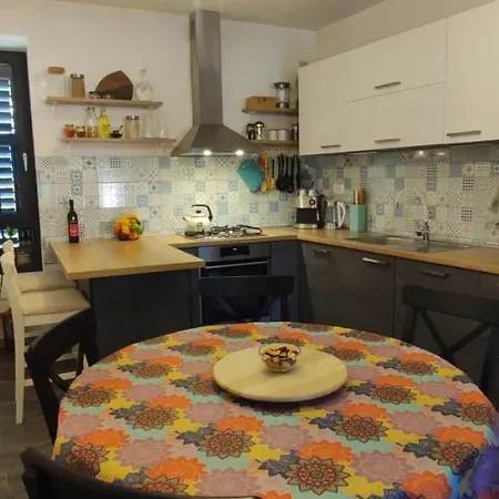 Apartment Beautiful Seaside 2 Bedroom Babina *
