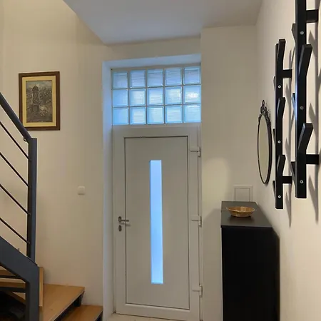 דירה Beautiful Seaside 2 Bedroom Babina *